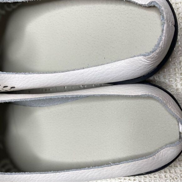 Womens Mules Perforated Leather Cutout Slip-On Rubber Soles 39 EU 8.5 US White - Picture 4 of 6
